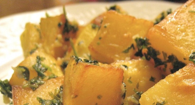 Potatoes with spices and coriander